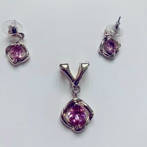 Vintage Premier Design
Pink Ice
Earrings and pendant set set